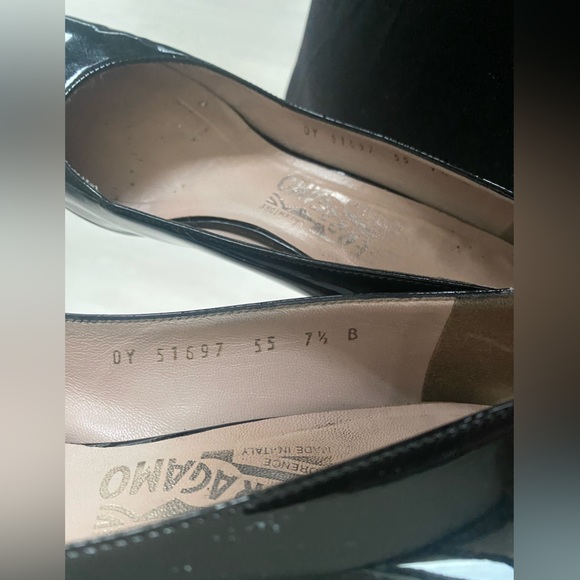 Black Ferragamo Patent Wedges Size 7.5 - Picture 4 of 4